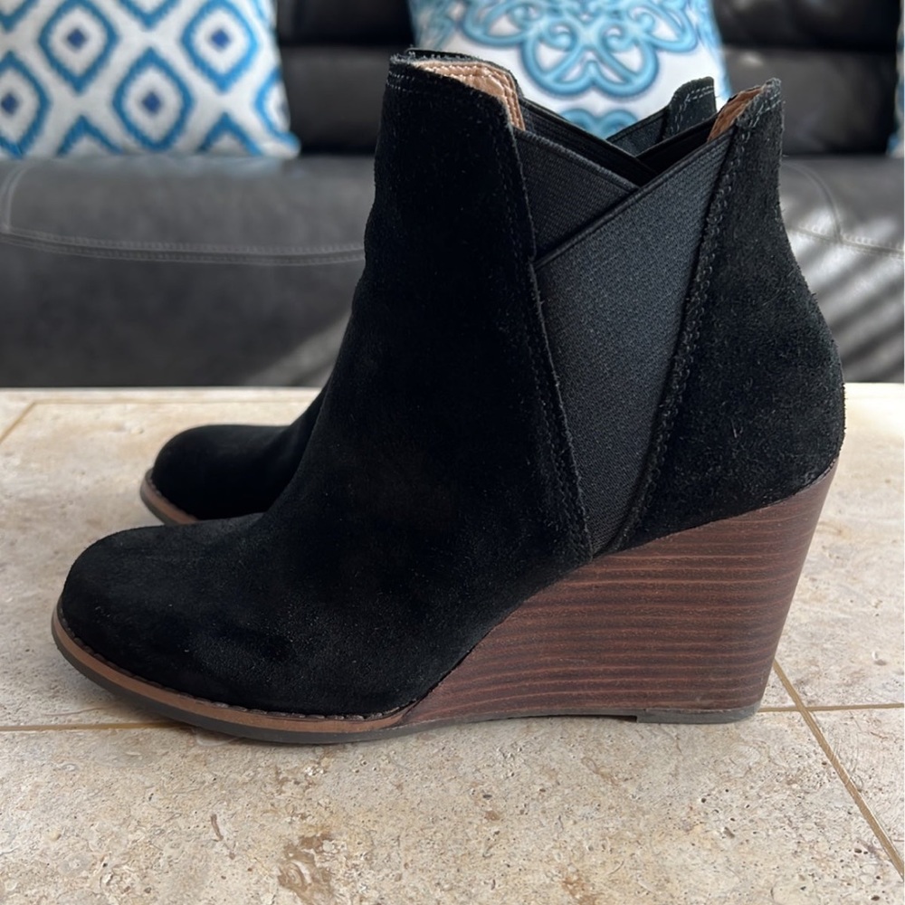 Lucky Brand Youse Wedge Ankle Leather Boot size 7 1/2